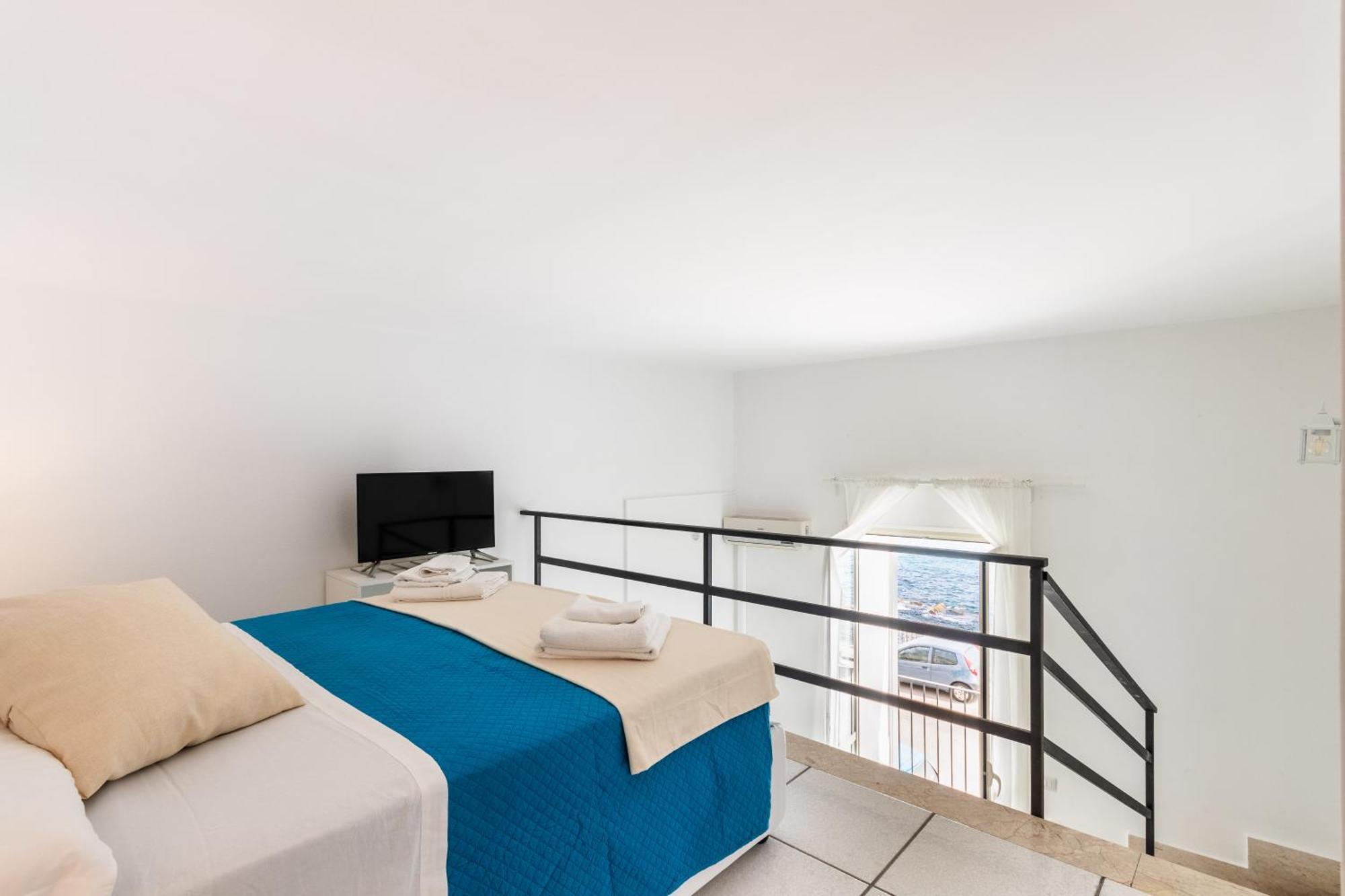Fronte Mare & Views Apartament *