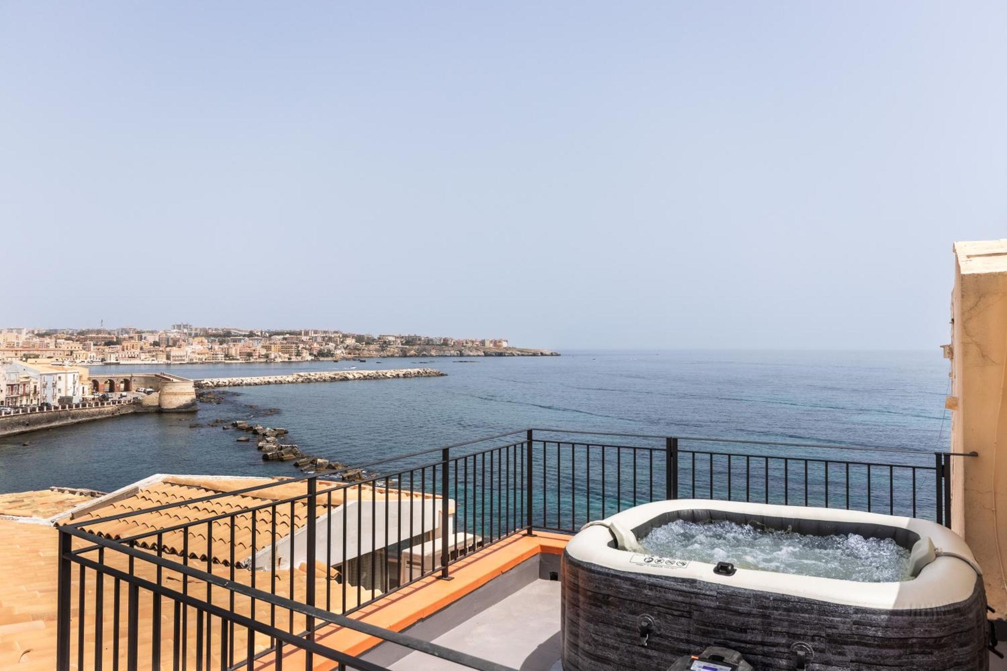 Fronte Mare & Views